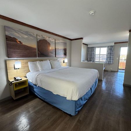 Days Inn By Wyndham Suites Fredericksburg Dış mekan fotoğraf