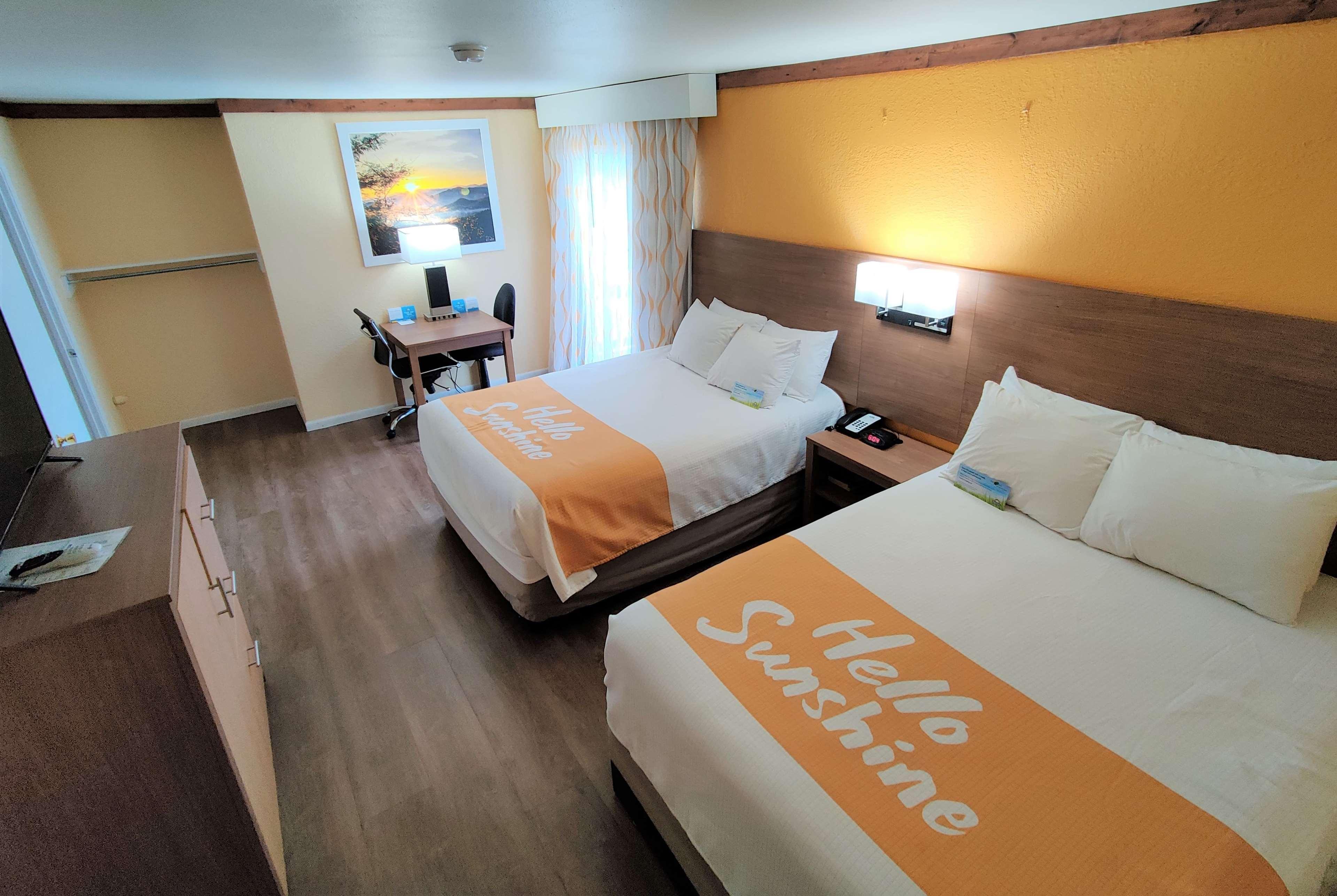 Days Inn By Wyndham Suites Fredericksburg Dış mekan fotoğraf