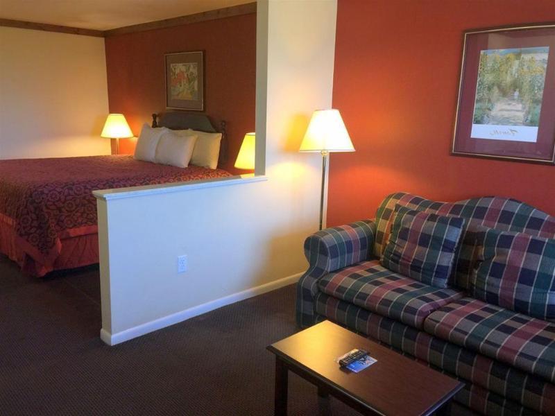 Days Inn By Wyndham Suites Fredericksburg Dış mekan fotoğraf